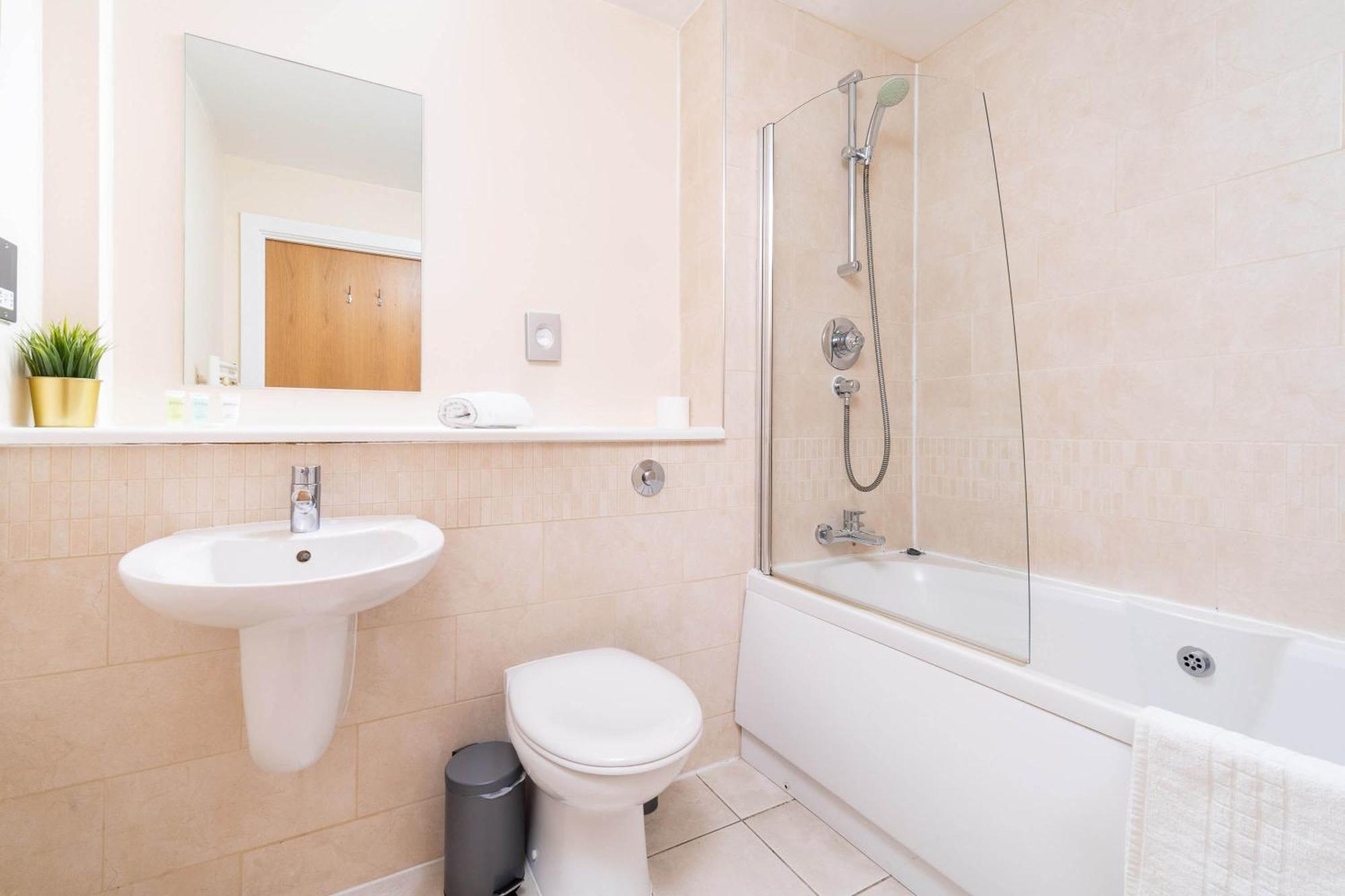 Stylish Birmingham City Centre - 2 Bed - Secure Parking - 5Ac Exterior photo